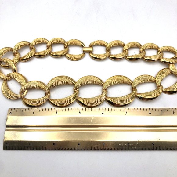 Vintage NAPIER Necklace Gold Tone Chunky Textured Link Statement Necklace 19" - Picture 12 of 12